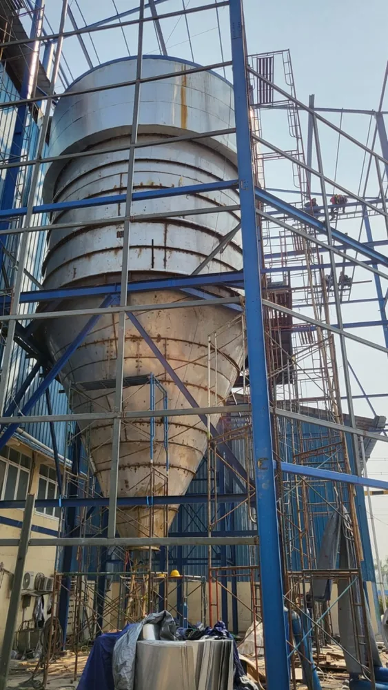 Industrial tank installation